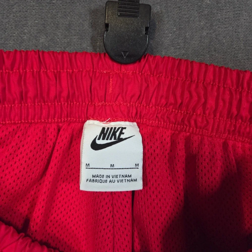 Nike Woven Shorts Mens Medium Red Sportswear Mesh Lined DR5678-657
